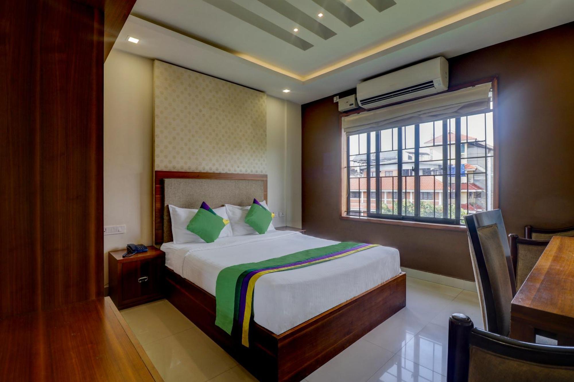Itsy By Treebo - Rotano Glitz Inn Kozhikode Extérieur photo